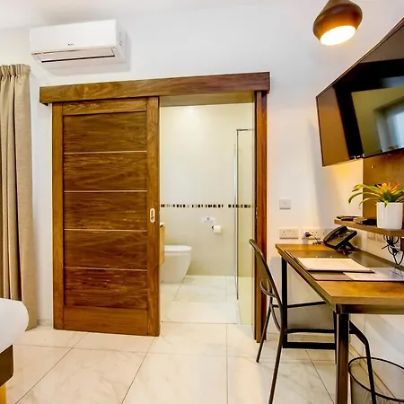 Гостевой дом South Wind 4*