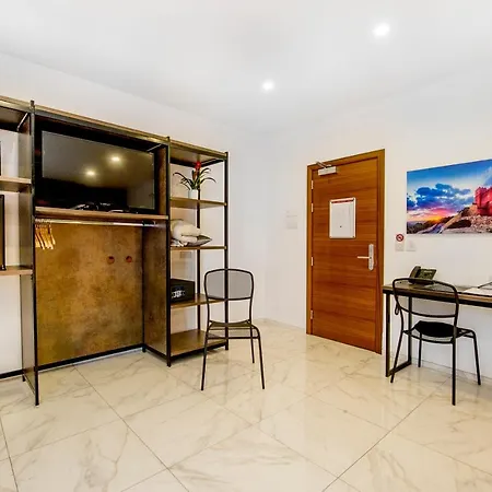 Гостевой дом South Wind 4*