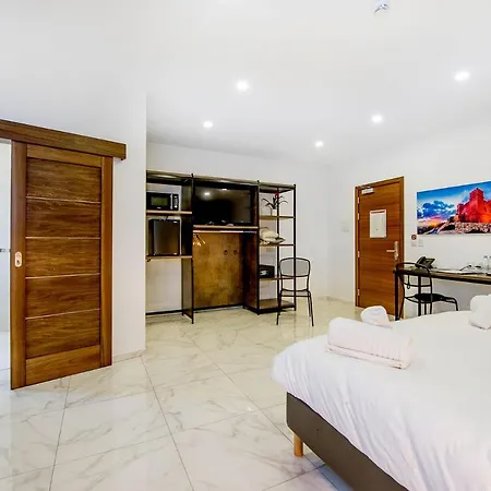 Гостевой дом South Wind