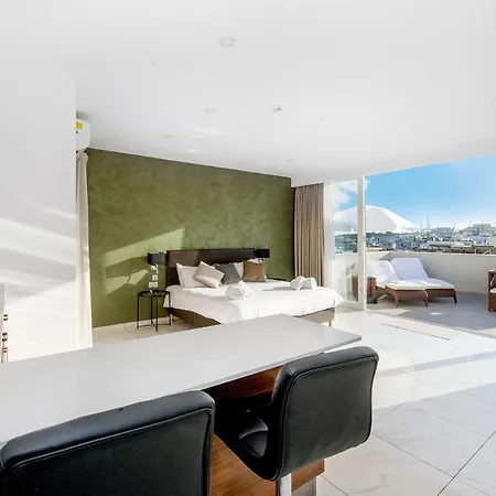 South Wind Марсашлокк