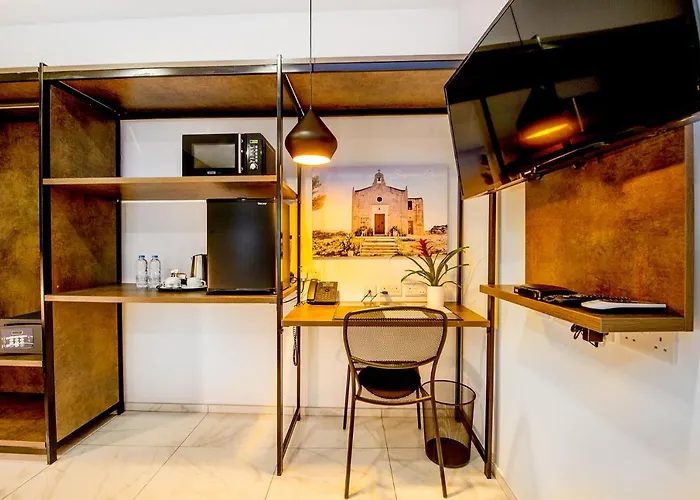 招待所 South Wind 4*