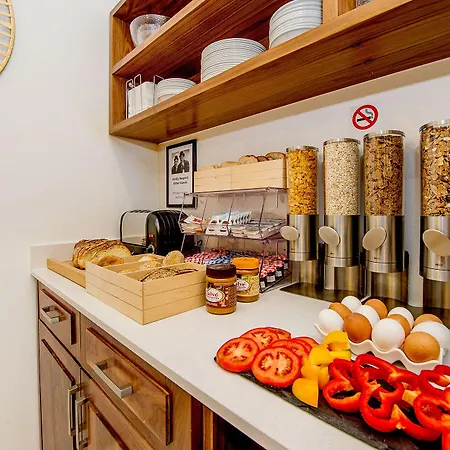 South Wind Marsaxlokk