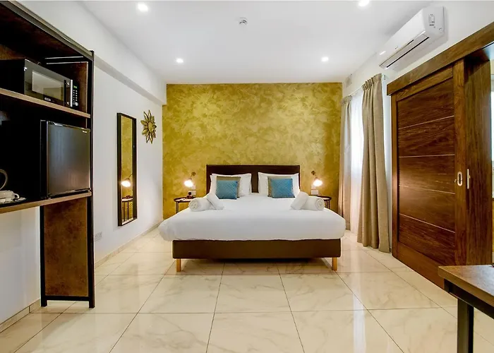 South Wind Marsaxlokk